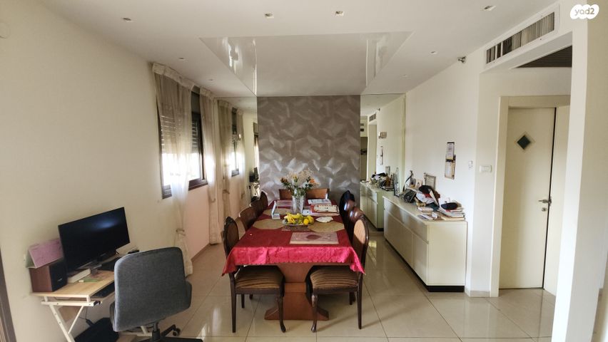 דירה, יהושע חנקין 94, מרכז, קרית עבודה, חולון