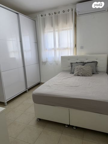 דו משפחתי, אודם, סביונים, מעלות תרשיחא