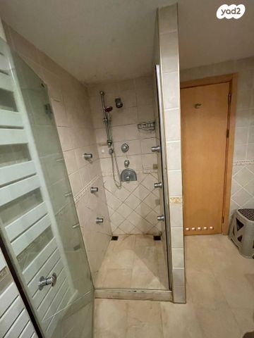 דירה, יפה נוף, כרמל מרכזי - שד' קיש, חיפה