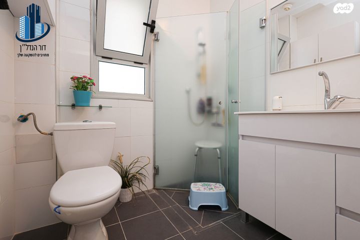 דירה, חזון אי"ש, רחובות הצעירה, רחובות