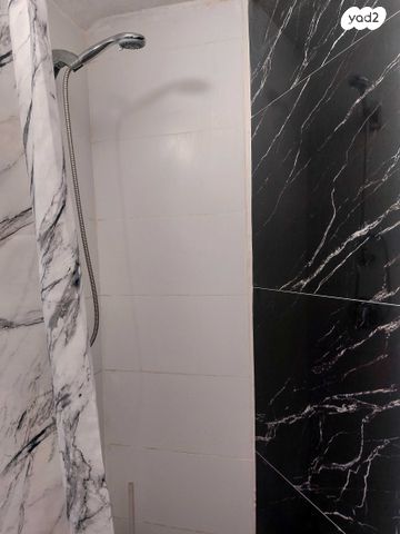 דירה, תל חי 18, הדר מרכז, חיפה