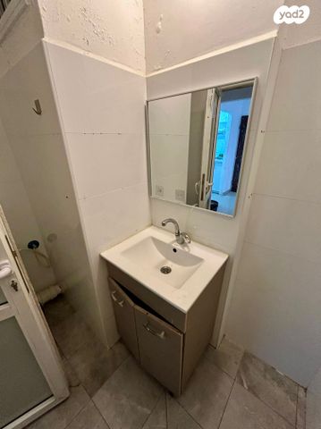 דירה, לוחמי הגטאות 1, צור שלום, קרית ביאליק