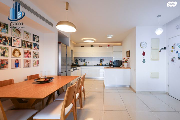 דירה, חזון אי"ש, רחובות הצעירה, רחובות