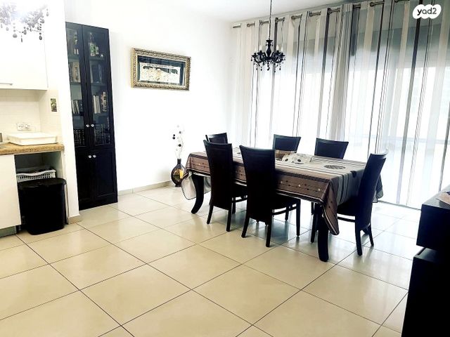 שדרות הנשיא השישי 