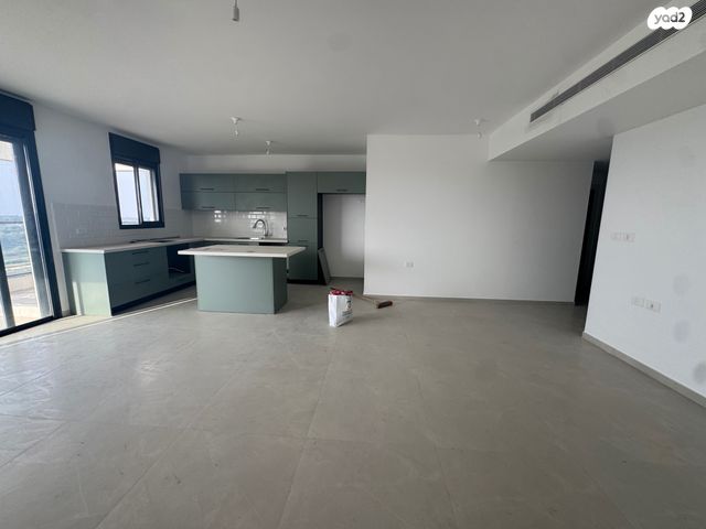 דירה, אור ים, אור עקיבא