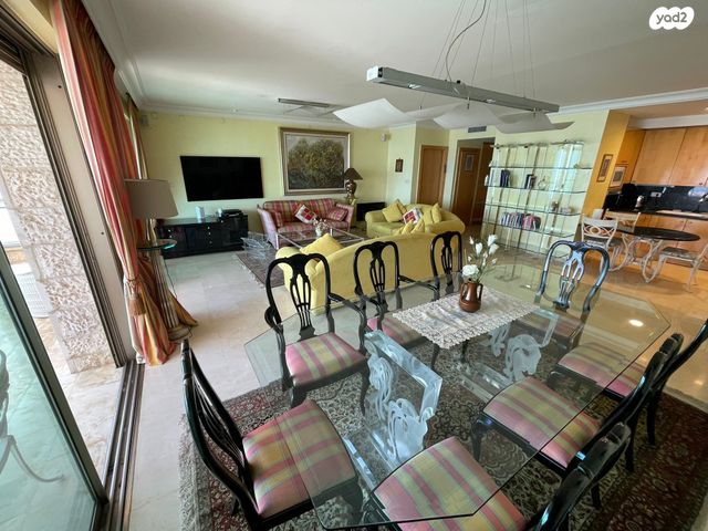 דירה, יפה נוף, כרמל מרכזי - שד' קיש, חיפה