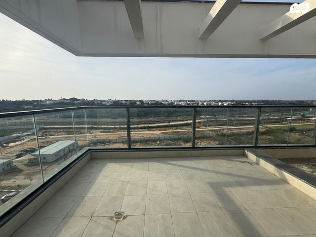 דירה, אור ים, אור עקיבא