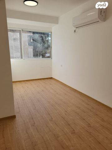 משרדים, הרצל 75, שכונת בן גוריון, מרכז העיר ג', רמת גן