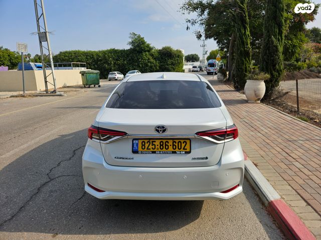 מודעת רכב טויוטה קורולה