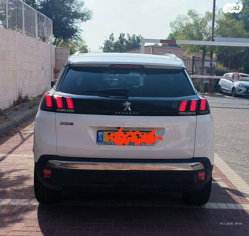 פיג'ו 3008