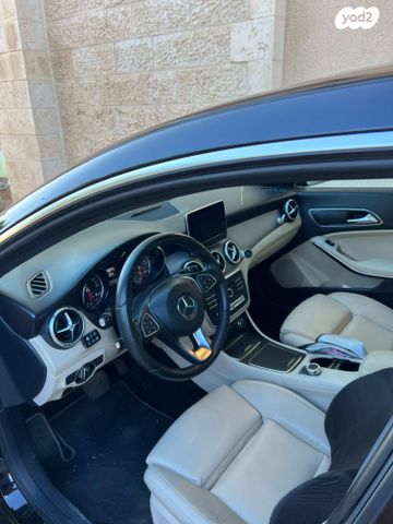 מודעת רכב מרצדס-בנץ CLA