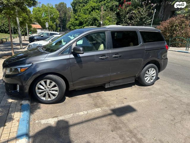 מודעת רכב קיה קרניבל