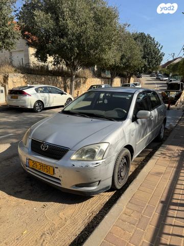 טויוטה קורולה