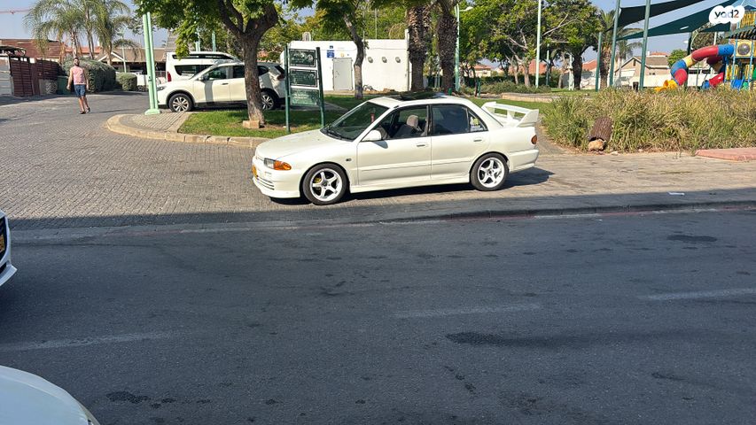 מיצובישי סופר לנסר