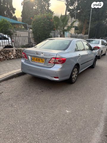 טויוטה קורולה