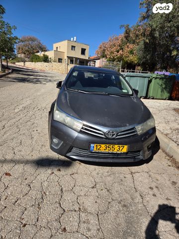 טויוטה קורולה