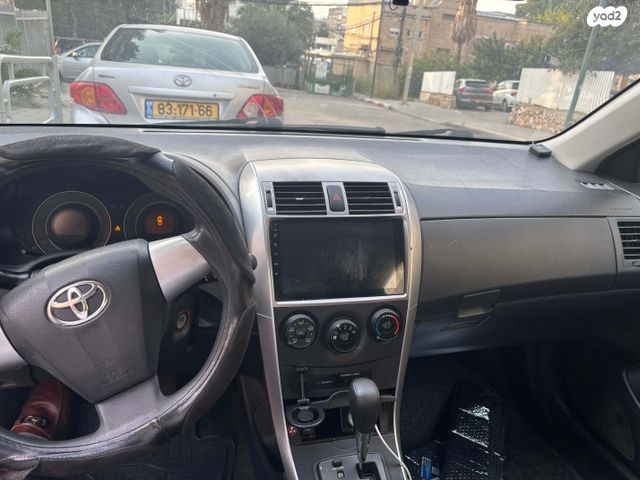 טויוטה קורולה