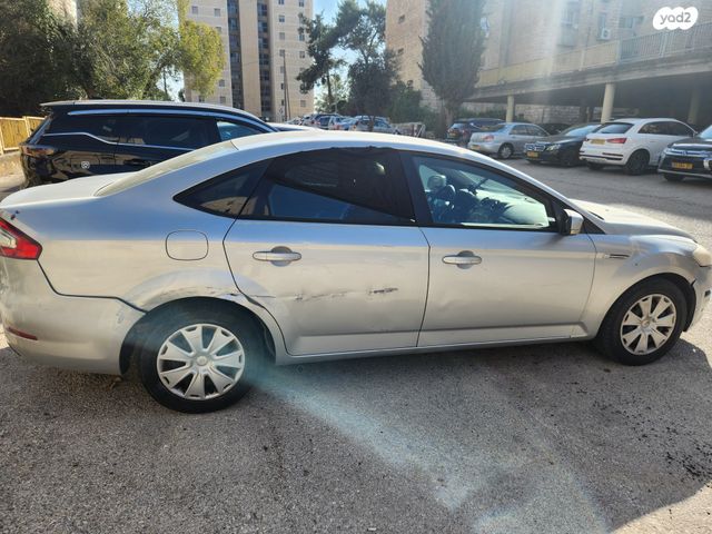 מודעת רכב פורד מונדאו