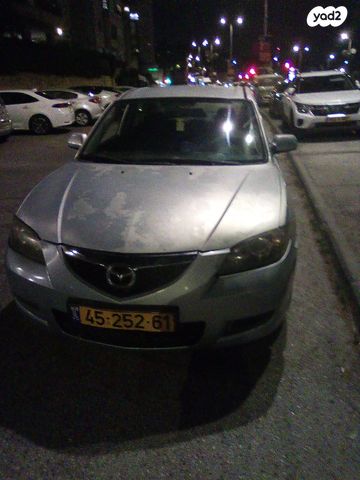 מודעת רכב מאזדה 3
