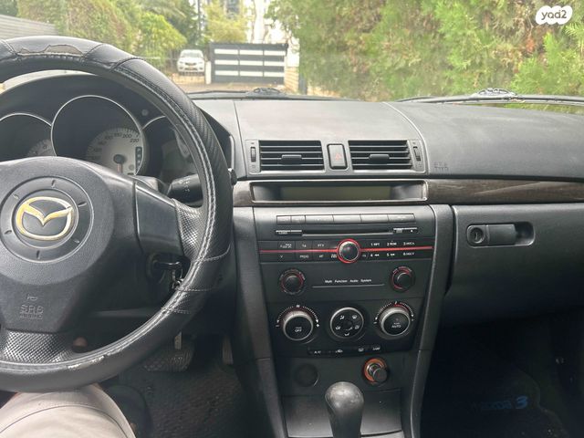 מודעת רכב מאזדה 3