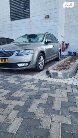 סקודה אוקטביה 
