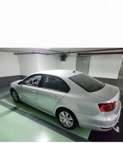 מודעת רכב פולקסווגן ג'טה 