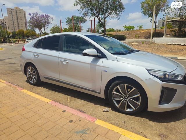 מודעת רכב יונדאי איוניק