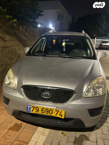 מודעת רכב קיה קארנס