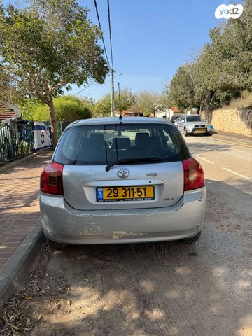 טויוטה קורולה