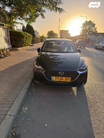 מודעת רכב מאזדה 2