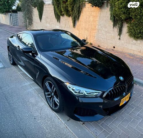 מודעת רכב ב מ וו סדרה 8