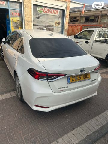 טויוטה קורולה