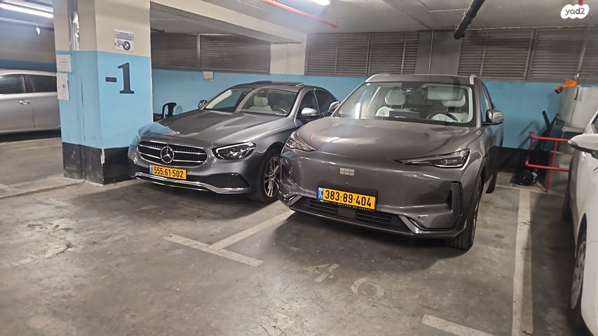 מודעת רכב ג׳ילי  גלקסי E5