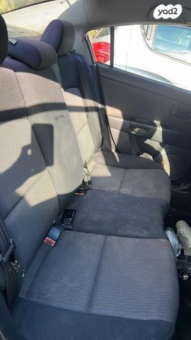 מודעת רכב מאזדה 3