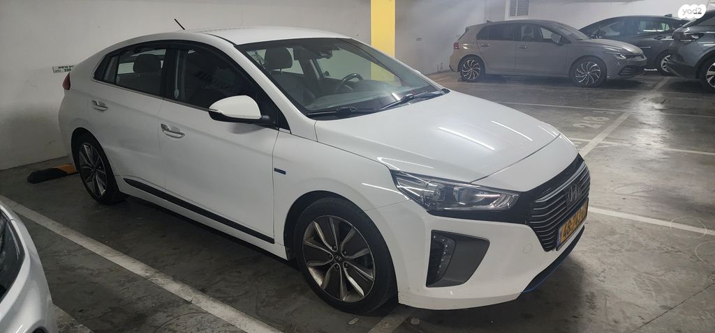 יונדאי איוניק