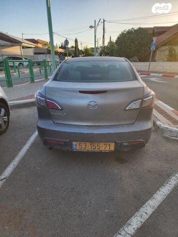 מאזדה 3