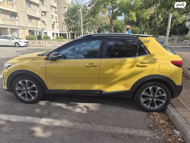 מודעת רכב קיה סטוניק