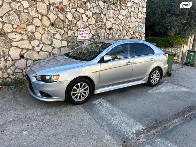 מודעת רכב מיצובישי לנסר