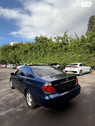 מודעת רכב טויוטה קאמרי