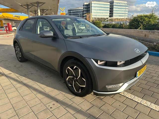 יונדאי איוניק 5