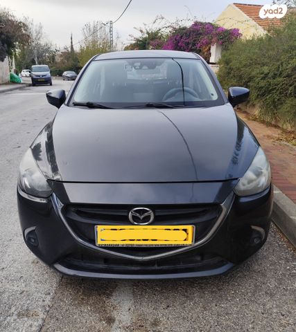 מודעת רכב מאזדה 2