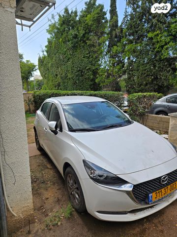 מודעת רכב מאזדה 2