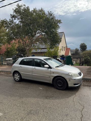 טויוטה קורולה