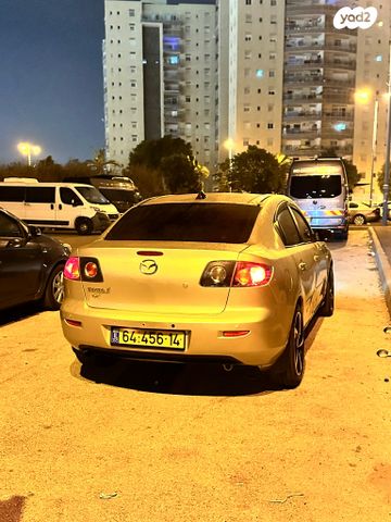 מאזדה 3