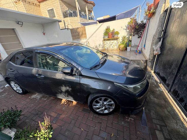 מודעת רכב טויוטה קורולה