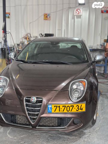מודעת רכב אלפא רומיאו מיטו