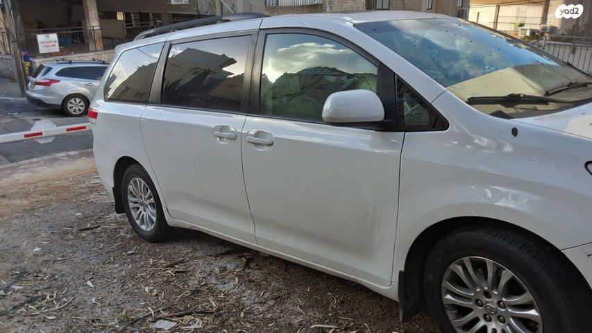 מודעת רכב טויוטה סיינה