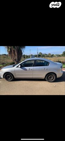 מודעת רכב מאזדה 3
