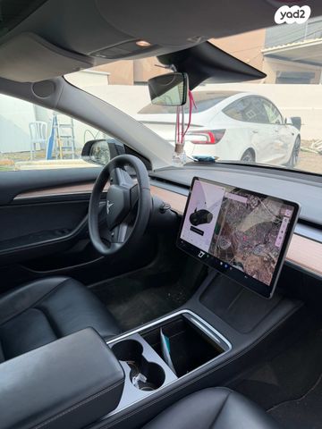 מודעת רכב טסלה מודל 3