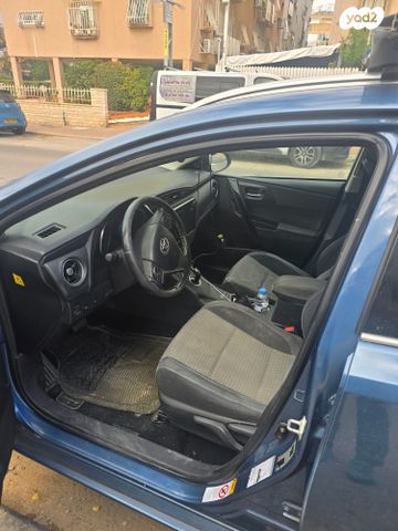 טויוטה אוריס